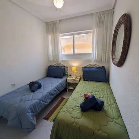 Traditional Two Bed In Tv18 Appartement Torrevieja